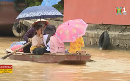 Ít nhất 96 người chết và mất tích do mưa lũ