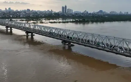 Hà Nội đã qua đỉnh lũ