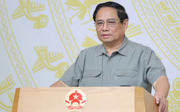 Khắc phục hậu quả bão lũ, ổn định đời sống, phục hồi & phát triển kinh tế