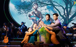 Ấm áp nghĩa tình đêm nhạc 'Vì những mùa trăng an bình'