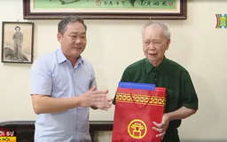 Lãnh đạo Thành phố Hà Nội thăm, tặng quà người có công