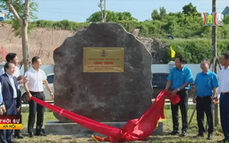 Gắn biển công trình trạm bơm Phương Trạch 1