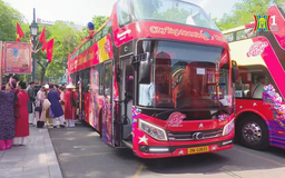 Miễn phí xe buýt 2 tầng nhân ngày Giải phóng Thủ đô