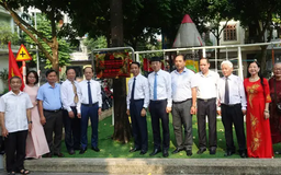 Gắn biển công trình 'Dân vận khéo' chào mừng ngày 10/10