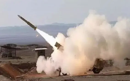 Hezbollah phóng nhiều tên lửa lớn vào căn cứ quân sự Israel