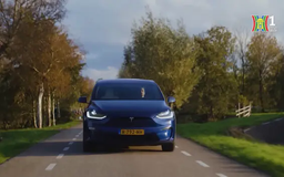 Doanh số Tesla lần đầu sụt giảm sau một thập kỷ