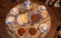 Vị ô mai phố cổ