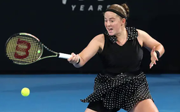 Jelena Ostapenko vượt qua Magadelena Frech tại giải Adelaide International