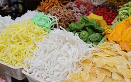 Mứt Tết không tăng giá