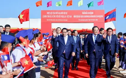 Ưu tiên cao phát triển quan hệ Việt Nam - Lào