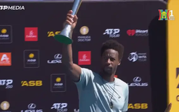 Gael Monfils phá kỷ lục của Roger Federer