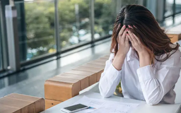 Stress mang tên 'trả nợ trước Tết'