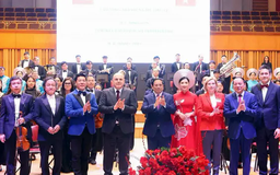 Thủ tướng Nga Mikhail Mishustin dự chương trình biểu diễn nghệ thuật