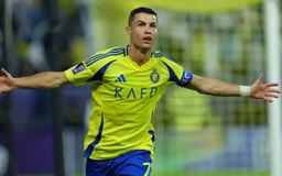 Cristiano Ronaldo gia hạn hợp đồng 1 năm với Al Nassr
