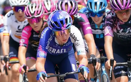 Đua giải Giro d'Italia 2025, nữ VĐV phải vượt núi cao 2200m