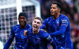 'Messi của Chelsea' Cole Palmer san bằng thành tích của Eden Hazard