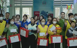 Quà xuân đếm sớm với các bệnh nhi đón tết ở viện
