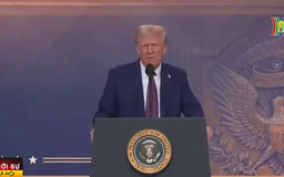 Davos 2025: Ông Trump hứa đảo ngược chính sách của ông Biden