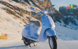 Vespa 946 Snake kỷ niệm năm 'rắn' sắp bán ở Việt Nam