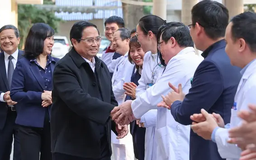 Thủ tướng thăm, động viên các lực lượng trực Tết