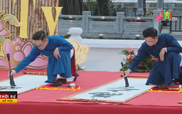 Hà Nội rộn ràng hoạt động chào xuân