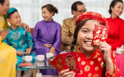 Hướng dẫn trẻ nhỏ sử dụng tiền mừng tuổi hợp lý