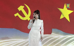 Màu cờ tôi yêu