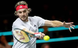 Stefanos Tsitsipas giành vé vào tứ kết giải Rotterdam mở rộng