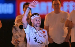 Neymar ra sân trong màu áo Santos sau 12 năm