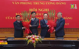 Bàn giao nhiệm vụ của Chánh Văn phòng Trung ương Đảng