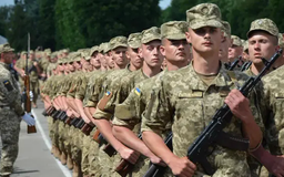Ukraine đề xuất nghĩa vụ quân sự theo hợp đồng