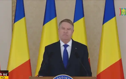Tổng thống Romania từ chức giữa cuộc khủng hoảng chính trị