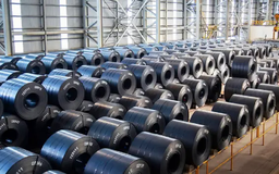 Cổ phiếu thép biến động trước thông tin Mỹ tăng thuế
