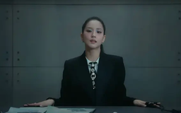 Jisoo nổi loạn trong 'Earthquake'