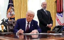 Ông Trump thể hiện quyết tâm không lay chuyển về thuế quan