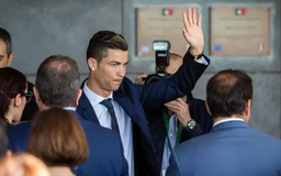 Cristiano Ronaldo chuẩn bị cập bến Indonesia