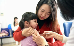 Hà Nội tiêm vaccine sởi trên diện rộng