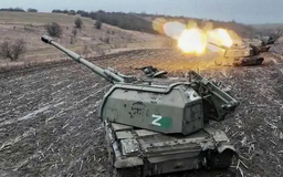 Pháo tự hành Msta-S hủy diệt cứ điểm của Ukraine