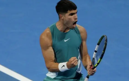 Alcaraz giành vé vào tứ kết Qatar Open 2025