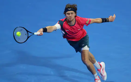 Andrey Rublev gặp khó tại bán kết Qatar Open