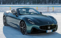 Maserati GranCabrio ra mắt bản tiêu chuẩn mạnh 490 mã lực