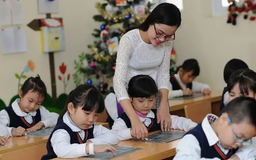 Trao quyền tuyển dụng giáo viên cho ngành giáo dục