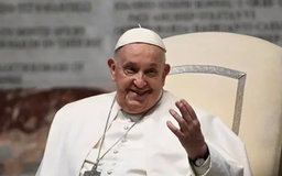 Sức khỏe của Giáo hoàng Francis cải thiện
