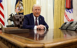 Tổng thống Trump gia hạn thêm một năm lệnh trừng phạt Nga