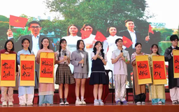 Học sinh làm 'sứ giả du lịch' yêu Hà Nội