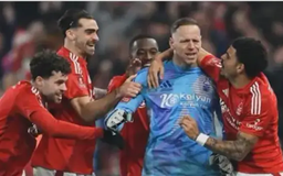 Nottingham Forest vào tứ kết FA Cup