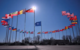 Ông Trump cân nhắc thay đổi chính sách của NATO