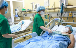 Chiếc áo mới cho bệnh nhân lọc máu
