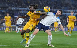 Lazio chia điểm với Udinese trên sân nhà