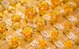 Giá vàng trong nước đảo chiều giảm 300.000 đồng/lượng